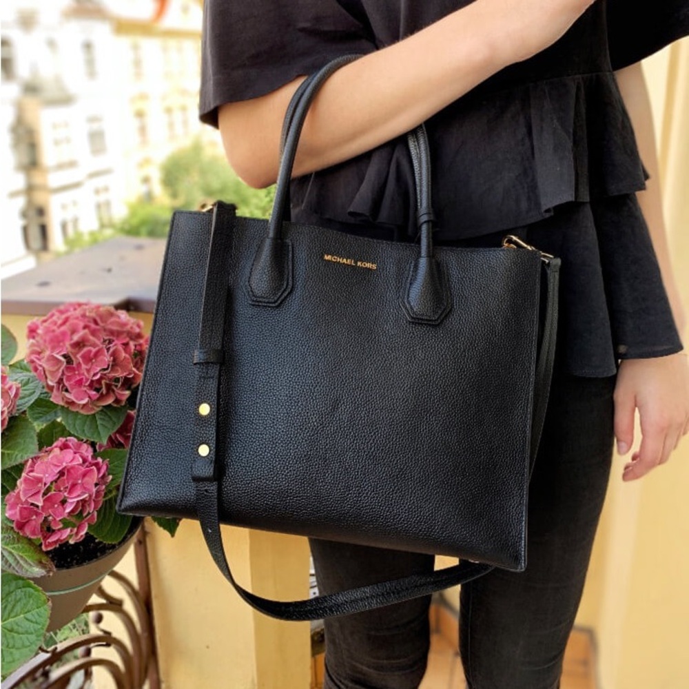 Michael Kors Large Mercer Bag